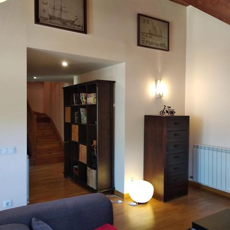 Duplex Familiar En Эстерри-д'Анеу Экстерьер фото