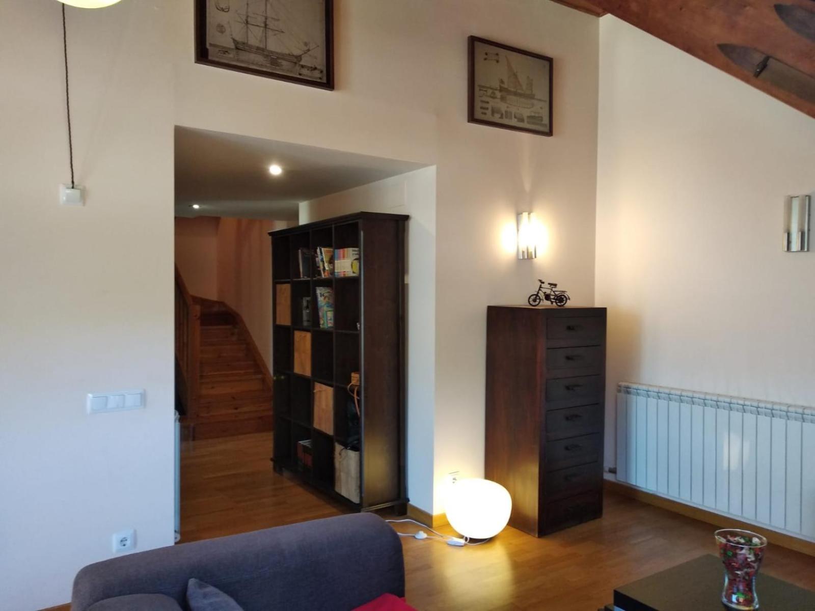 Duplex Familiar En Эстерри-д'Анеу Экстерьер фото